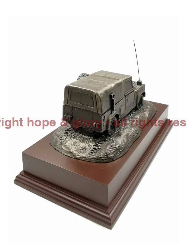 Land Rover Military Cold Cast Bronze Statue - Image 4