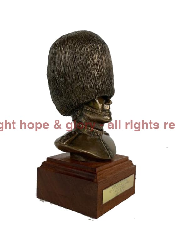 Welsh Guards Bust Cold Cast Bronze Military Statue Sculpture - Image 3