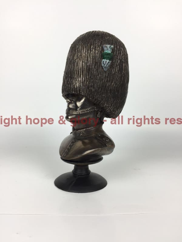 Welsh Guards Bust Cold Cast Bronze Military Statue Sculpture - Image 6